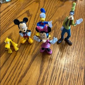 Mickey Mouse figurine set